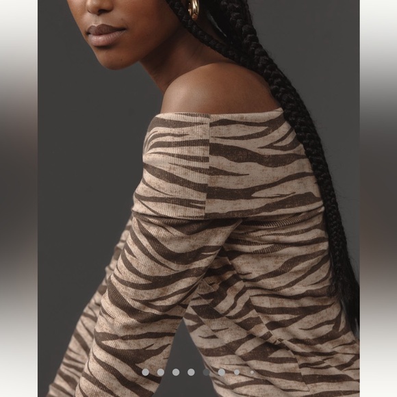 Anthropologie Pilcro Off-Shoulder Top in Neutral size XSP - Picture 6 of 7